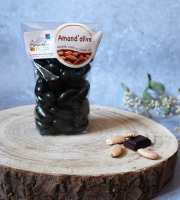 Les amandes et olives du Mont Bouquet - Amand'olives 150g -amandes grillées salées enrobées de chocolat noir à l'huile d'olive