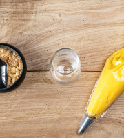 Alex et Julie - Box dessert : Verrine vanille et noisettes 4 personnes