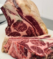 MAISON AITANA - Côte de Boeuf Wagyu Maturée entre 30 et 40 Jours Grade 9-10 1,4 kg