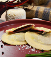 Maison Dejorges - Ravioli betterave chèvre et ciboulette - 3/4 pers