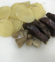 A la Truffe du Périgord - Terrine de magret de canard aux pommes de terre et aux cèpes