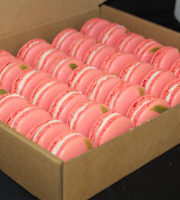 Les Macarondises - 35 Macarons Fraise Combava