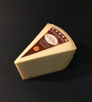 La Fromagerie Marie-Anne Cantin - Cantal Entre-deux Au Lait Cru Aop