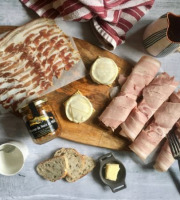 Ferme de Pleinefage - Colis spécial brunch : charcuterie, fromage, douceur de noix