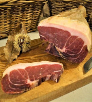 Charcuterie Mannei - Jambon Cru Fermier de Porc Noir Nustrale - Affiné 48 Mois - Morceau sans Os