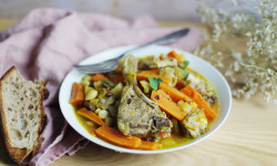 Ferme Caussanel - Tajine d'Agneau, Carottes, Navets, Amandes Raisins