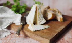 Ferme du caroire - Pyramide crémeuse au lait cru de chèvre