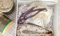 Maison Marie SEVERAC - Coffret Salerac Apero: fromage Salérac en pochon et saucisse sèche du Cantal