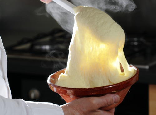 Le Moulin Gourmand - Aligot à la Tomme de Bethmale - 5 à 6 pers. -