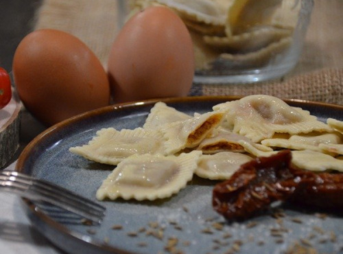 Maison Dejorges - Ravioli pois chiches tomate et mimolette - 3/4 pers