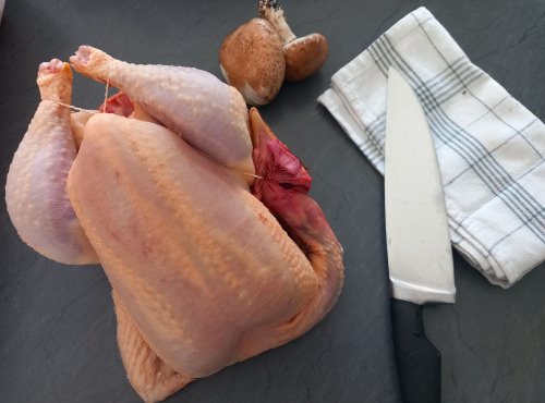 La Ferme de Charnioux - Poulet prêt à cuire élevé en plein air - 2,2kg