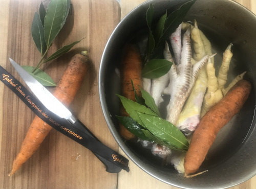 Des Poules et des Vignes à Bourgueil - Pattes De Poules, Poulets