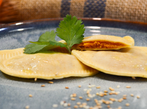 Maison Dejorges - Ravioli carotte comté sésame et note de coriandre - 3/4 pers