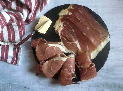 Ferme de Pleinefage - Jambon Noir du Perigord 2kg (au moins 50 tranches sous vide)