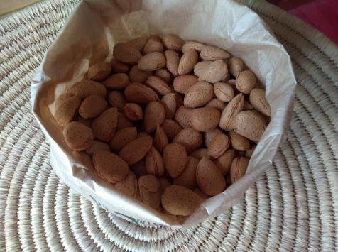 Les Amandiers de TinTin - Amandes Françaises En Coque 1kg