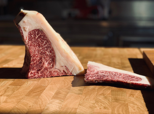 MAISON AITANA - Côte de Boeuf Wagyu Maturée 30 Jours Grade 5-6 1,6 kg