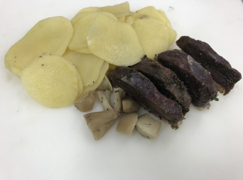 A la Truffe du Périgord - Terrine de magret de canard aux pommes de terre et aux cèpes