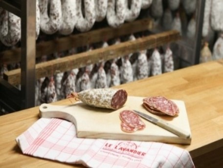 Le Lavandier Charcutier Pontivy - Saucisson sec artisanal Le Napoléon (300g)