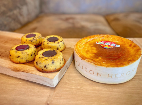 Boulangerie Maison Héron père et filles - Pack gourmand: 4 tigrés et 1 flan 8 personnes