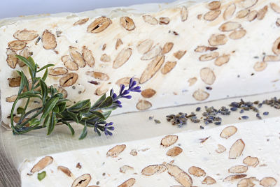 Nougats Laurmar - Nougat blanc tendre  aux fleurs de lavande de Sault