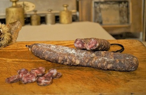 Charcuterie Mannei - Saucisse sèche fermière de porc Nustrale