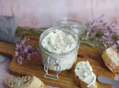 Elevage La Doudou - Fromage De Vache Frais Aux Fines Herbes