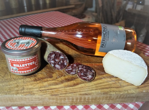 Charcuterie Mannei - Apéro au Porc Noir Corse, Patrimonio Rosé et Fromage de Brebis au lait cru