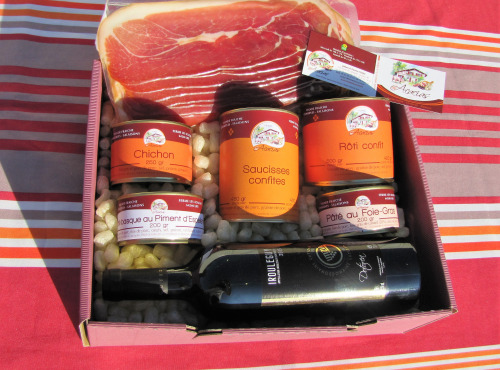 Ferme les Acacias - Coffret Prestige : Terrines, Pâtés, Jambon tranché, Irouleguy