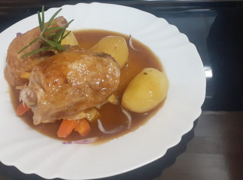 Ferme Joos - Cuisse de poulet rôtie, pommes de terre et légumes