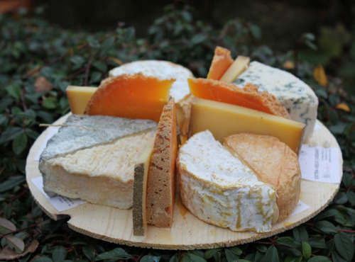 La Finarde - Plateau grande tablée - 10 fromages incontournables et originaux