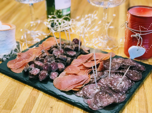 Les poilus-cornus du Grand Est - Plateau Apéro - Charcuterie 100% Pur Boeuf Highland-Cattle